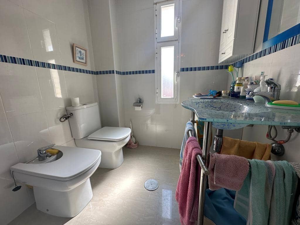 2 sovrum Lägenhet till salu i Benidorm - 220 000 € (Ref: 9169558)