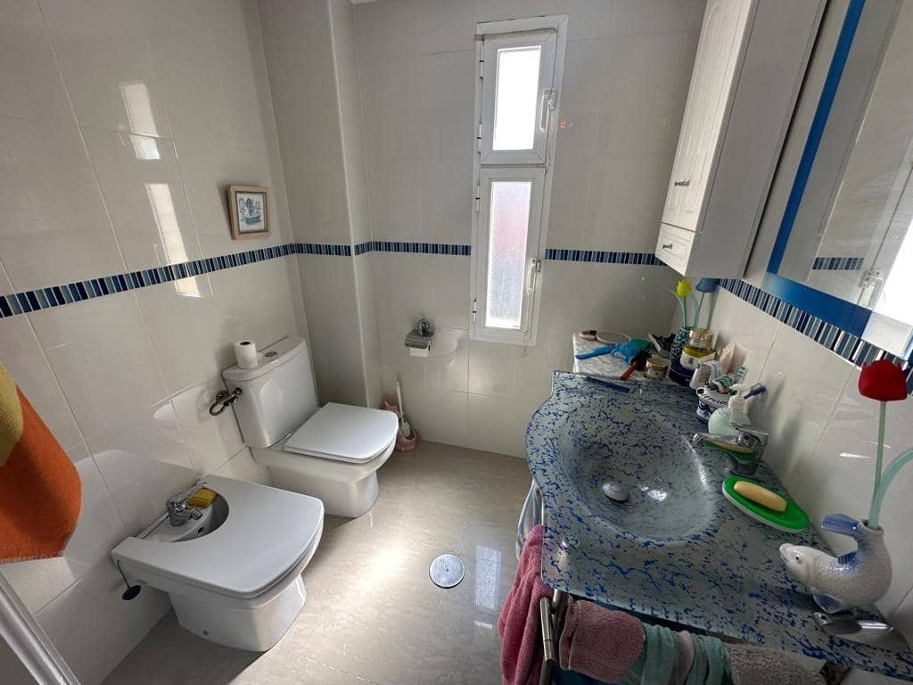 2 sovrum Lägenhet till salu i Benidorm - 220 000 € (Ref: 9169558)