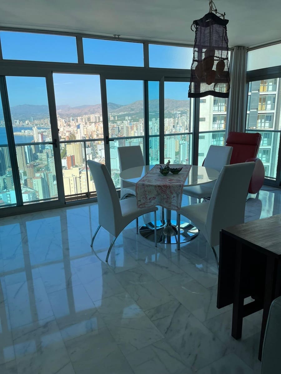 2 bedroom Apartment for sale in Benidorm with pool garage - € 355,000 (Ref: 9183688)