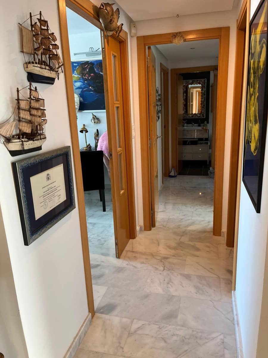 2 bedroom Apartment for sale in Benidorm with pool garage - € 355,000 (Ref: 9183688)