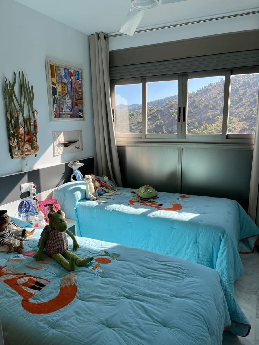 2 bedroom Apartment for sale in Benidorm with pool garage - € 355,000 (Ref: 9183688)