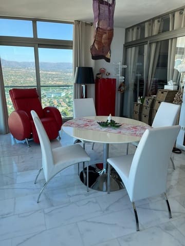 2 soverom Leilighet til salgs i Benidorm med svømmebasseng garasje - € 355 000 (Ref: 9183688)