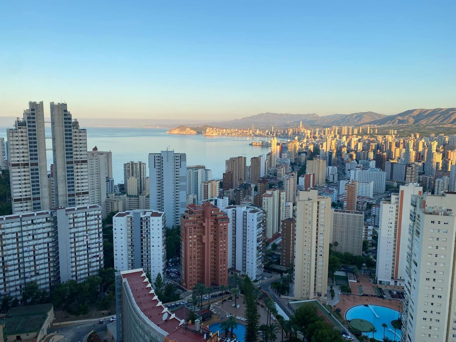 2 bedroom Apartment for sale in Benidorm with pool garage - € 355,000 (Ref: 9183688)