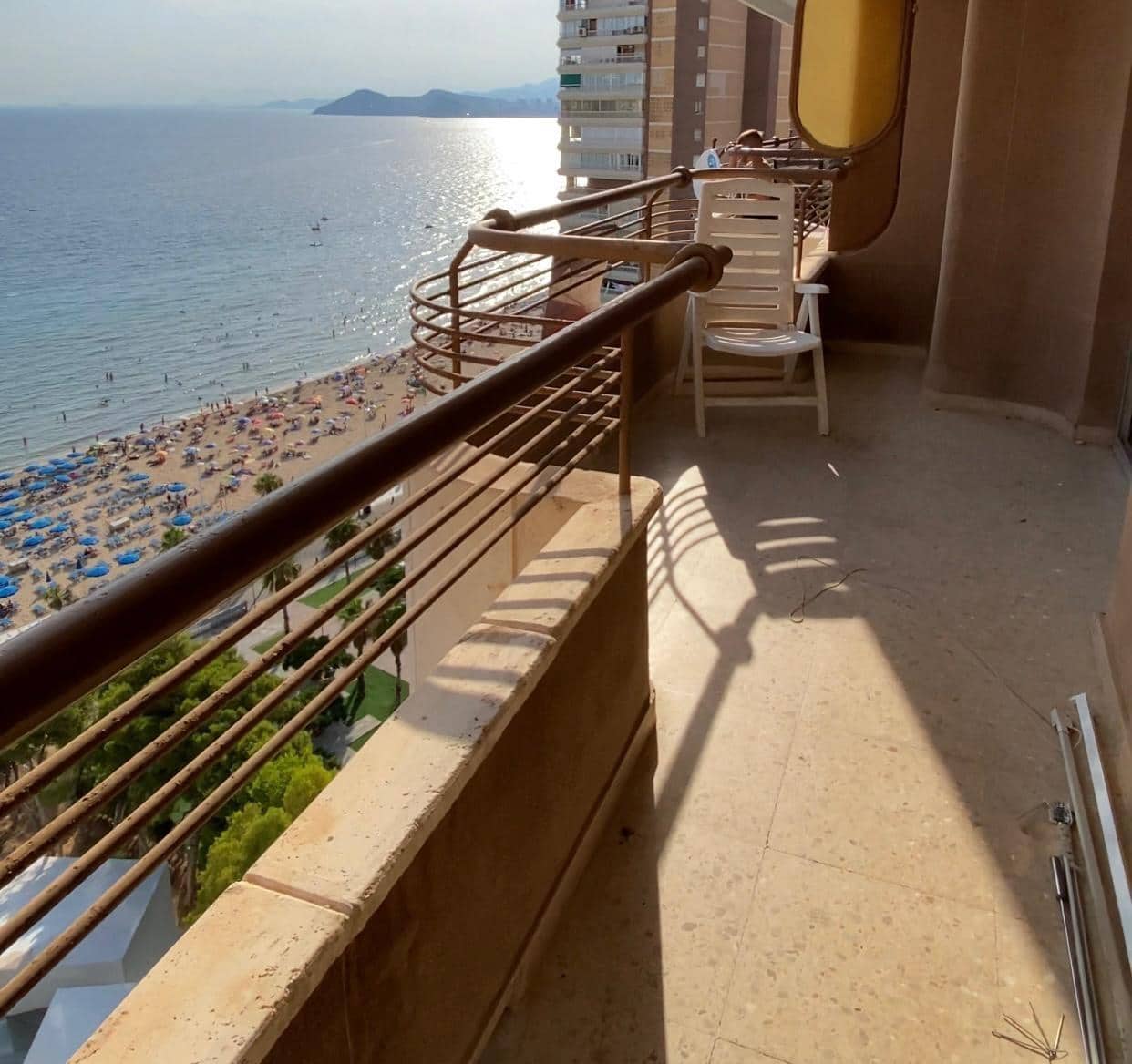 2 soveværelse Lejlighed til salg i Benidorm med swimmingpool garage - € 469.000 (Ref: 9183689)