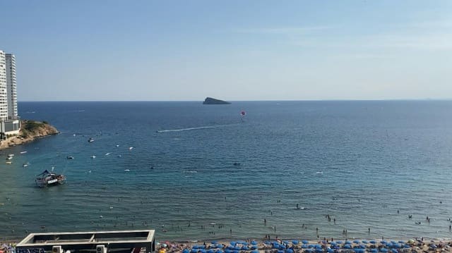 Apartamento de 2 habitaciones en Levante, Benidorm en venta con piscina garaje - 469.000 € (Ref: 9183689)