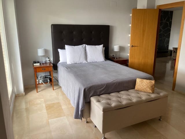 3 quarto Moradia para venda em La Nucia com piscina - 435 000 € (Ref: 9183691)