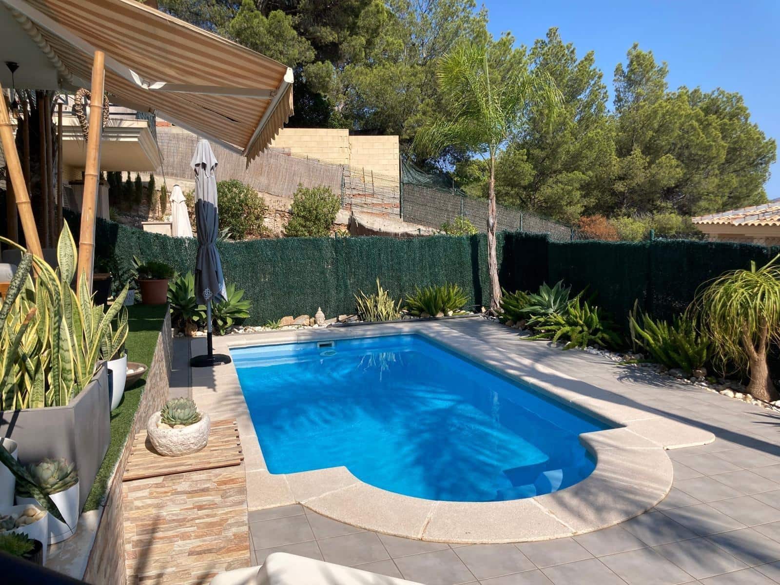 3 quarto Moradia para venda em La Nucia com piscina - 435 000 € (Ref: 9183691)