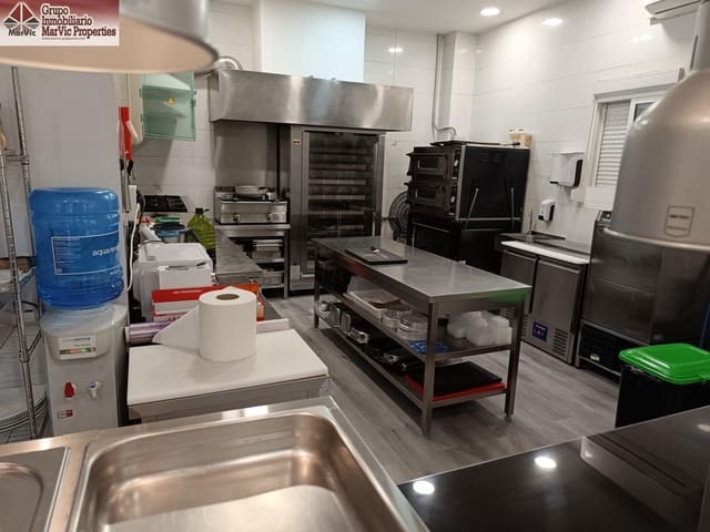 Commercieel te huur in Benidorm - € 750 (Ref: 9200514)