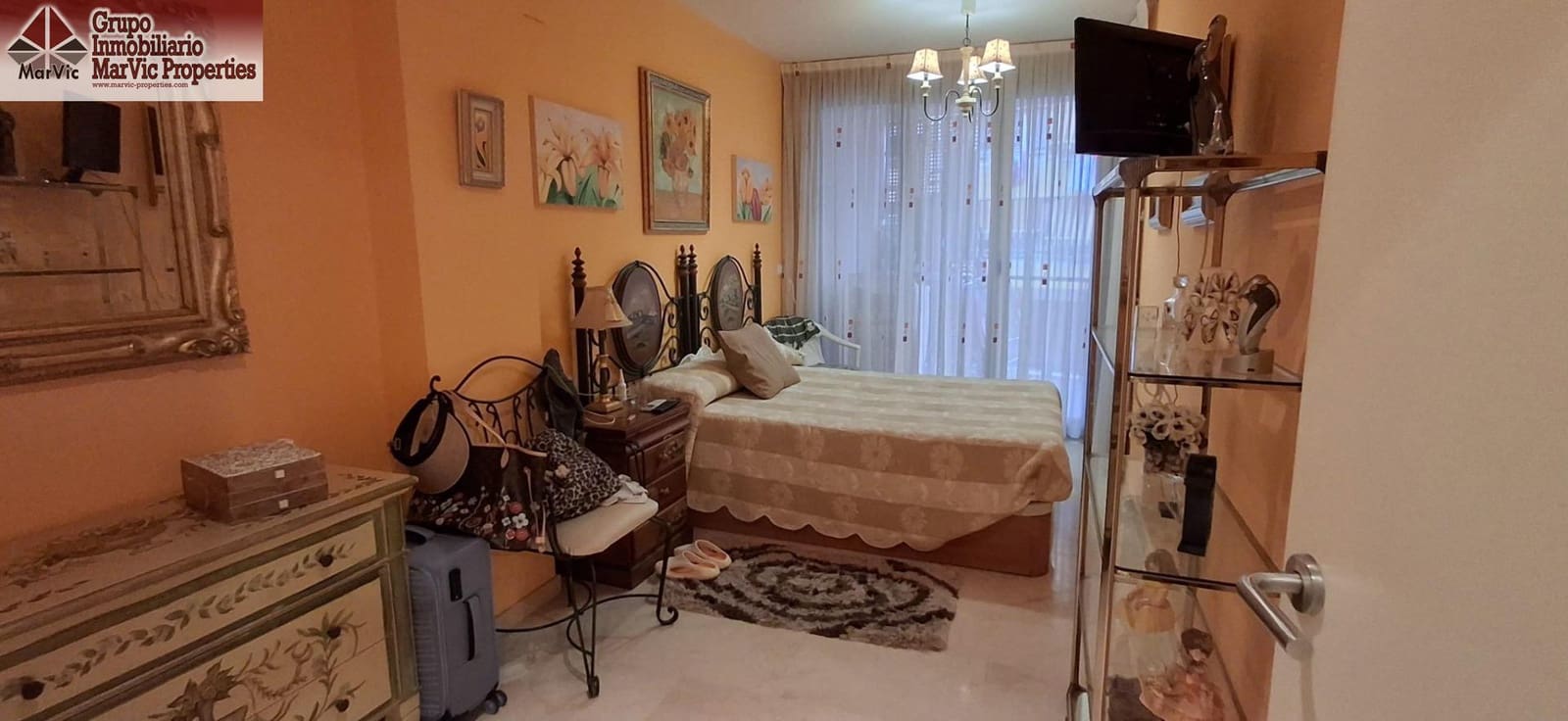 2 soveværelse Lejlighed til salg i Benidorm med garage - € 250.000 (Ref: 9215081)