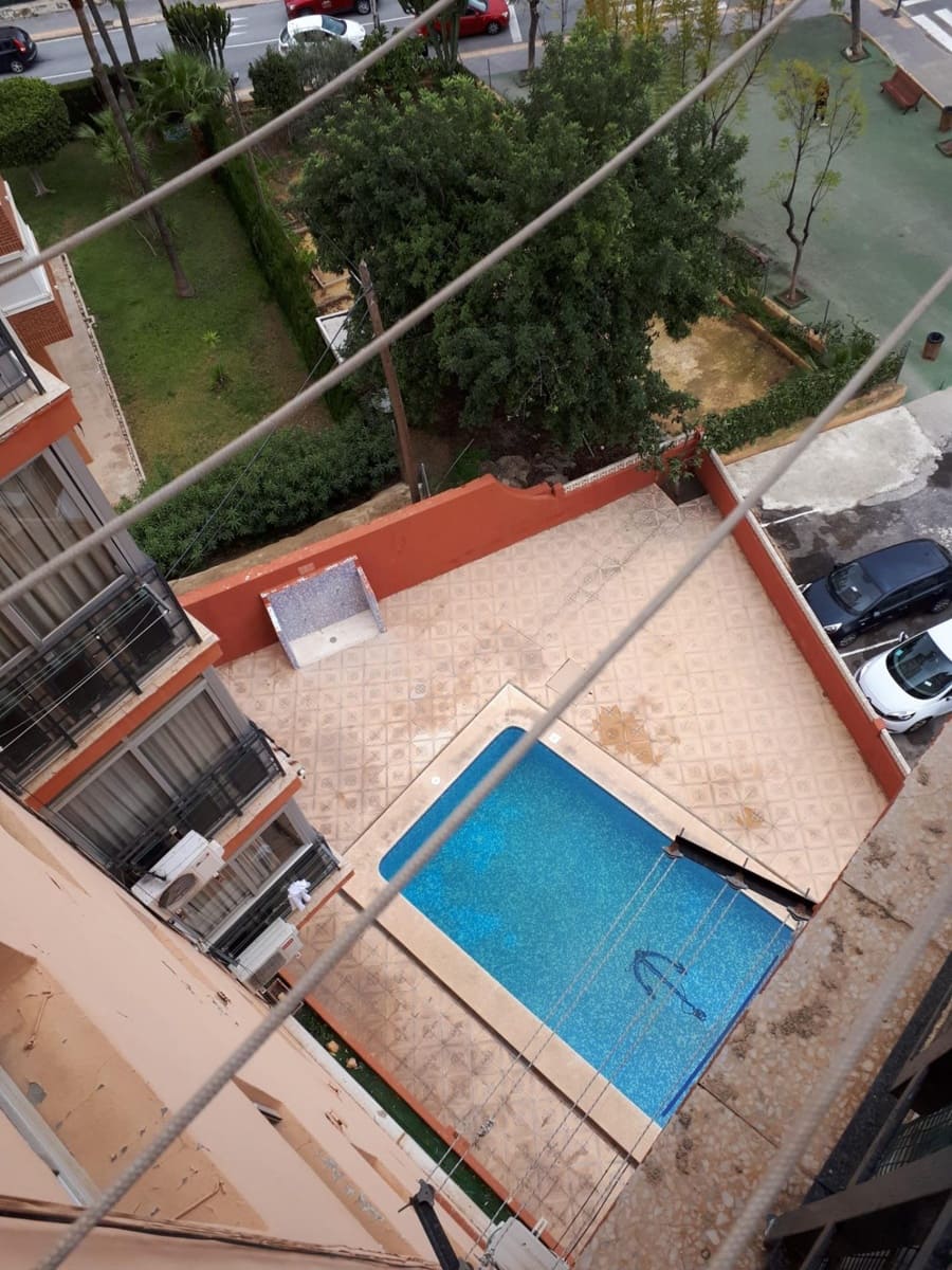 1 quarto Apartamento para venda em Benidorm com piscina - 189 500 € (Ref: 9215083)