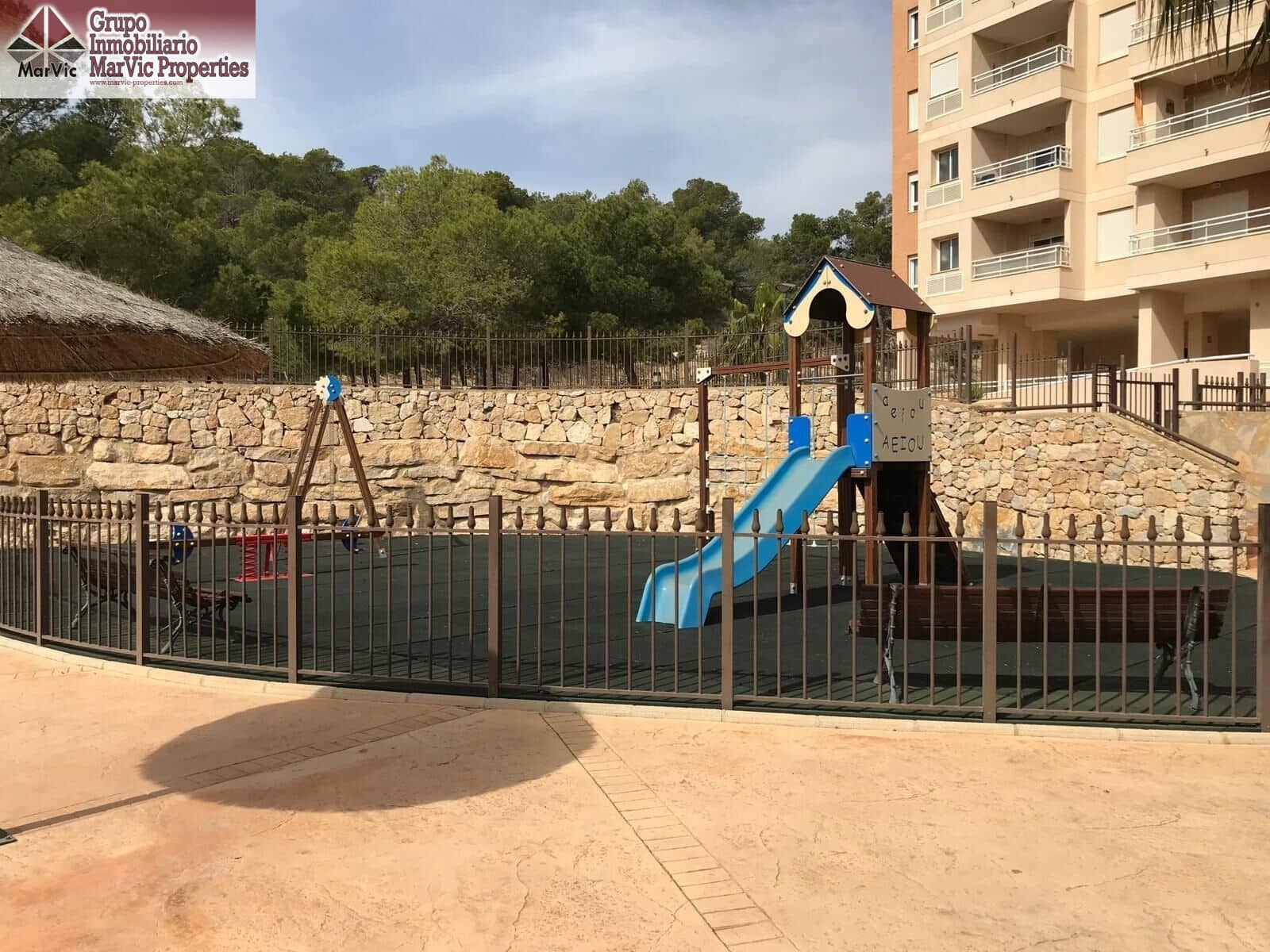 1 slaapkamer Appartement te koop in Benidorm met zwembad - € 179.000 (Ref: 9226668)