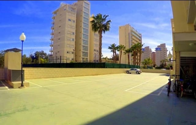 Piso de 2 habitaciones en Guardamar del Segura en venta con piscina - 169.000 € (Ref: 9239990)