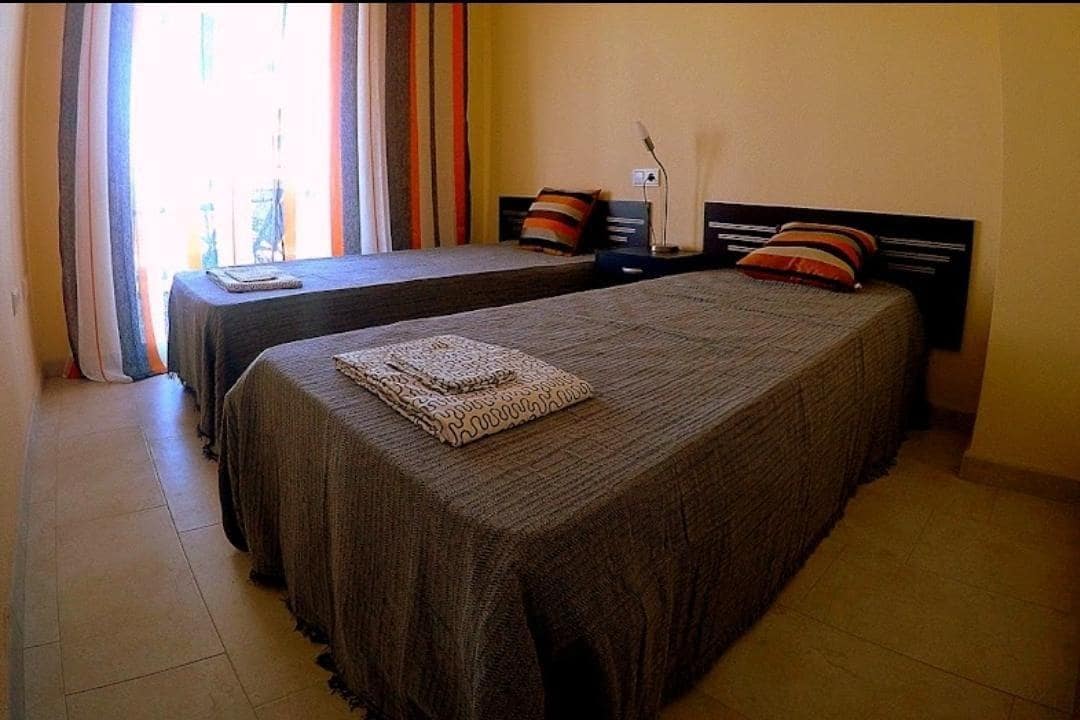 Piso de 2 habitaciones en Guardamar del Segura en venta con piscina - 169.000 € (Ref: 9239990)