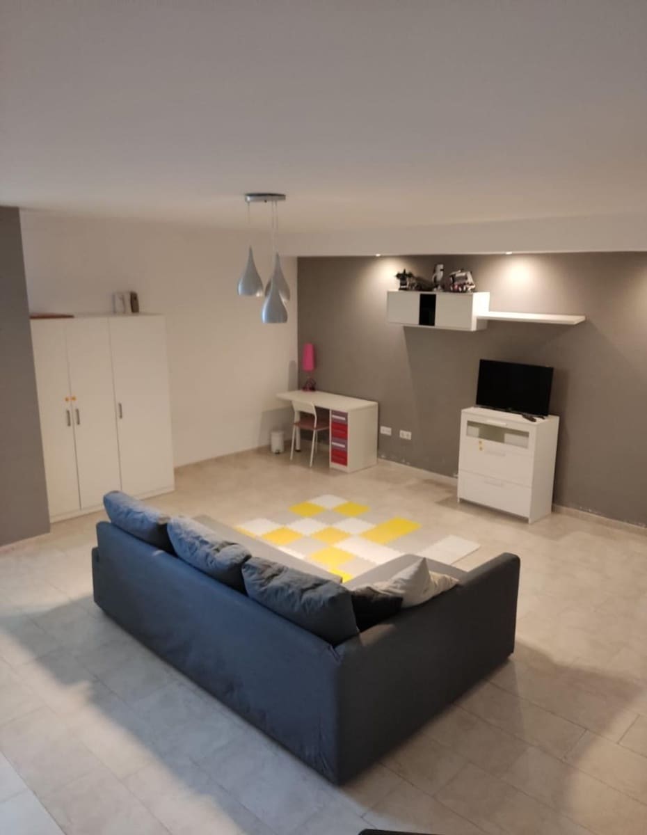 Piso de 2 habitaciones en Guardamar del Segura en venta con piscina - 169.000 € (Ref: 9239990)