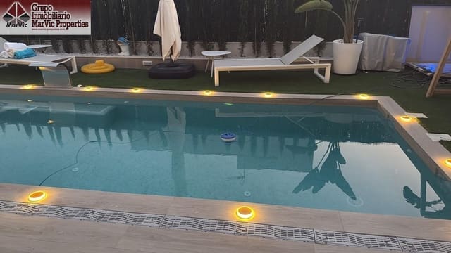 4 makuuhuone Huvila myytävänä paikassa Finestrat mukana uima-altaan - 799 000 € (Ref: 9242961)