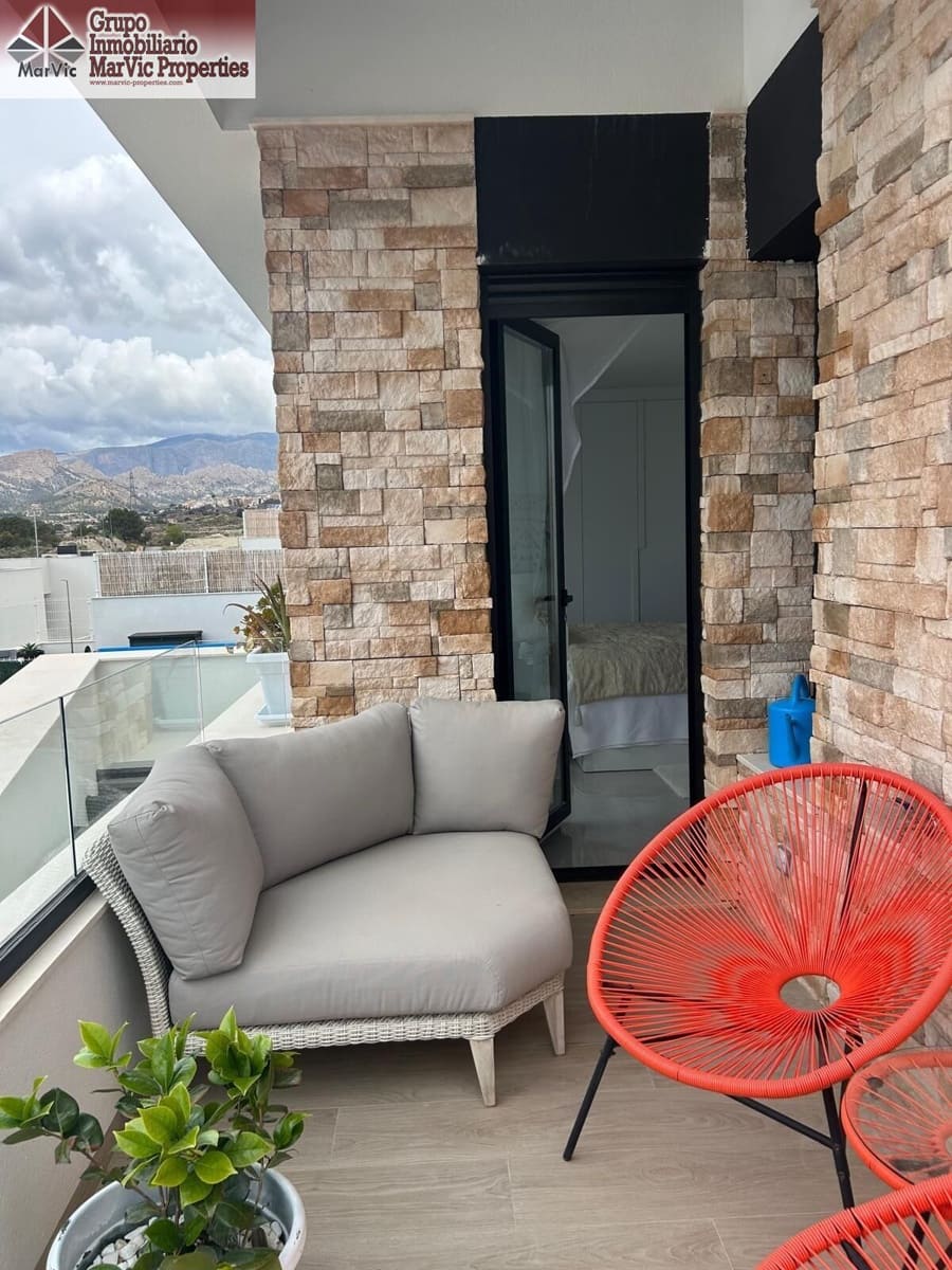 4 makuuhuone Huvila myytävänä paikassa Finestrat mukana uima-altaan - 799 000 € (Ref: 9242961)