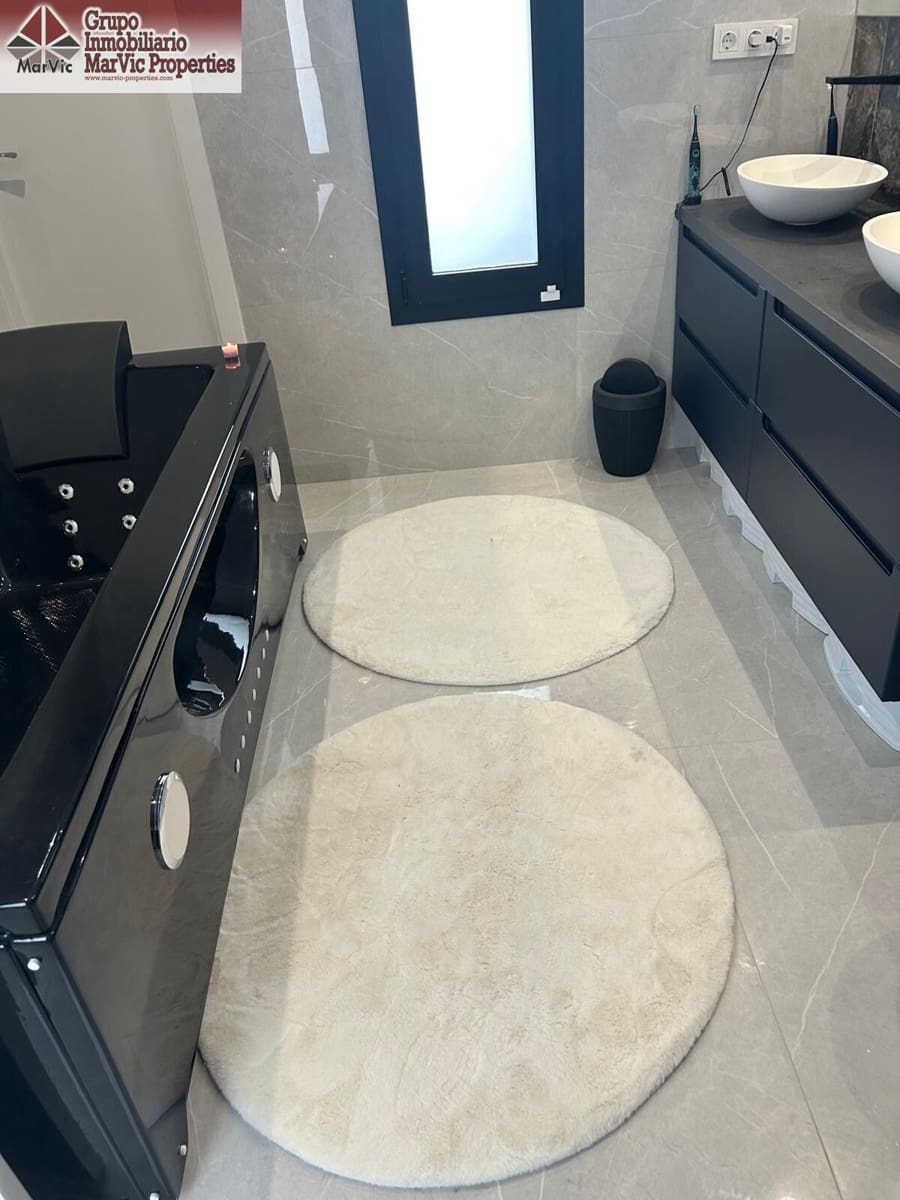 4 makuuhuone Huvila myytävänä paikassa Finestrat mukana uima-altaan - 799 000 € (Ref: 9242961)