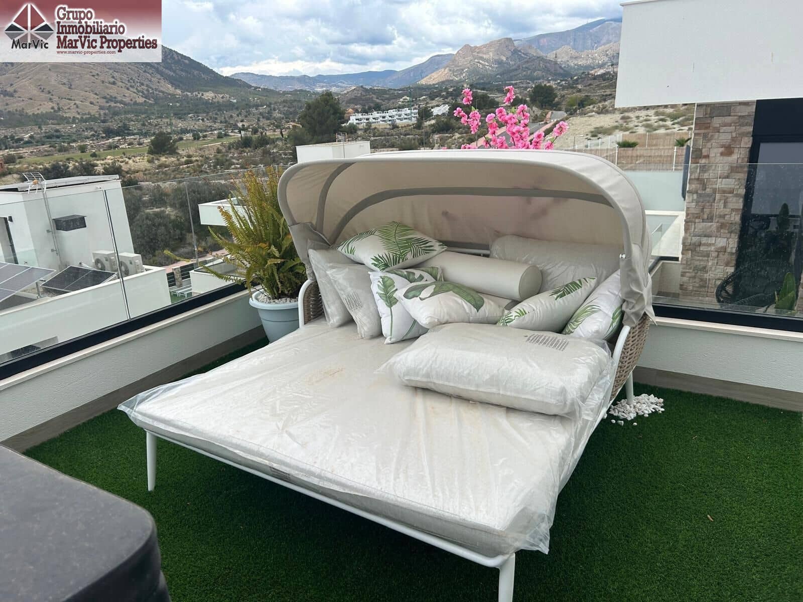 4 makuuhuone Huvila myytävänä paikassa Finestrat mukana uima-altaan - 799 000 € (Ref: 9242961)