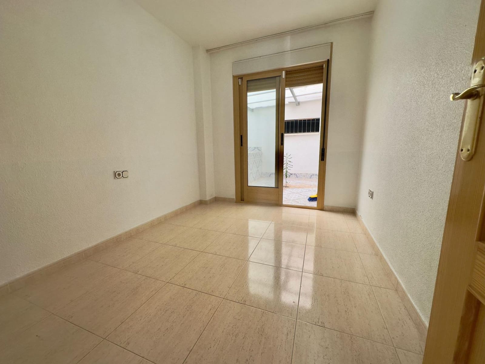 2 soverom Leilighet til salgs i Chirles - € 139 500 (Ref: 9242963)