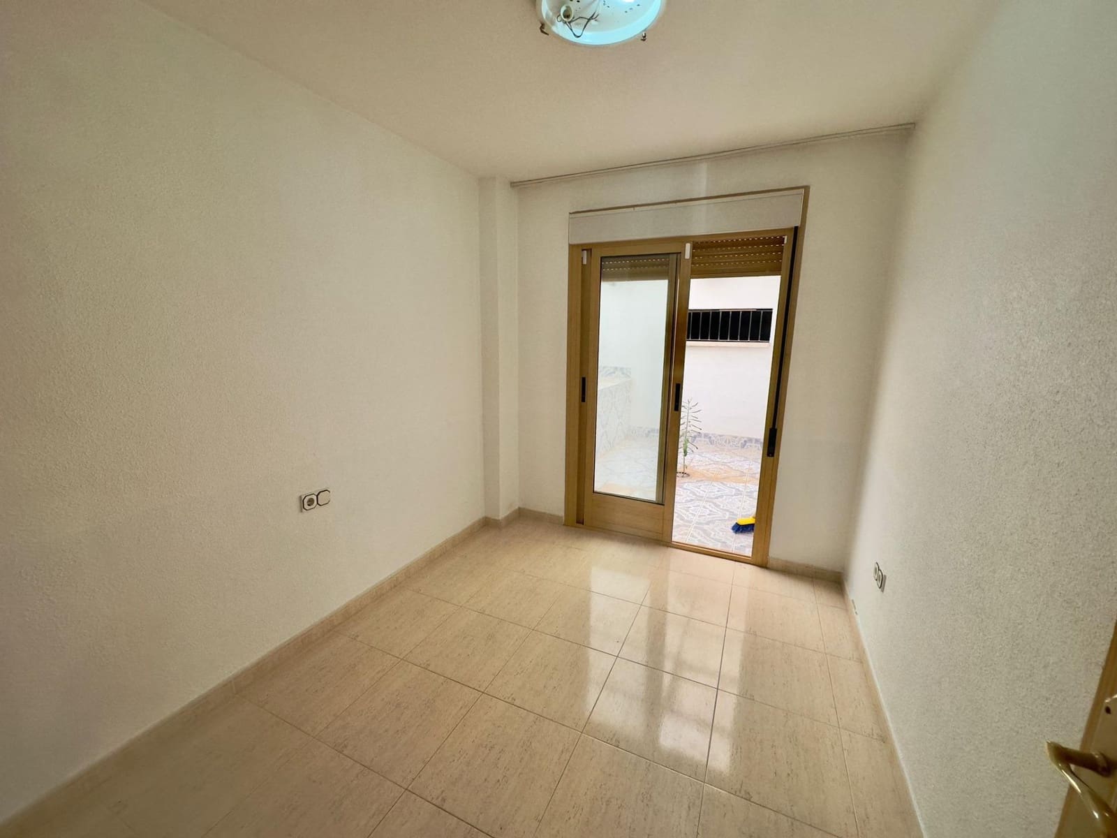 2 soverom Leilighet til salgs i Chirles - € 139 500 (Ref: 9242963)