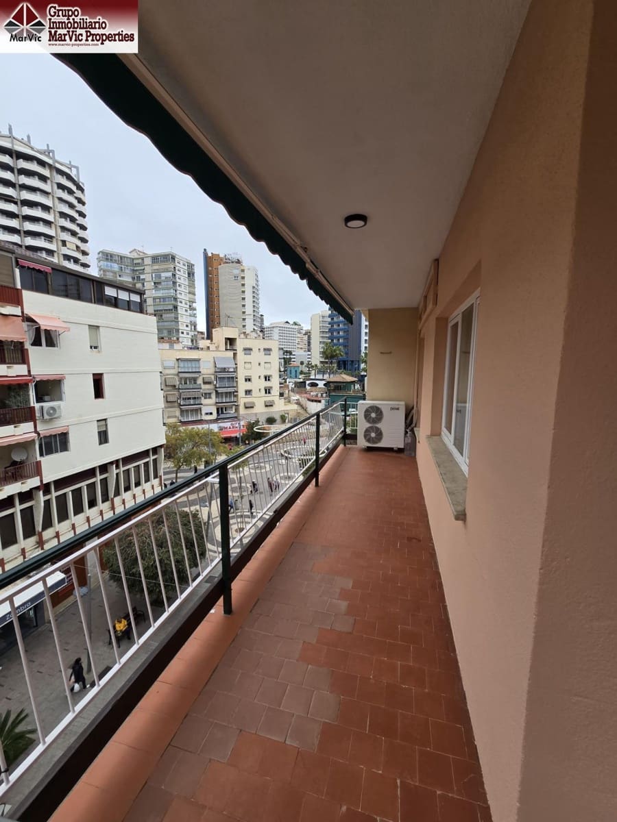 3 bedroom Flat for sale in Benidorm - € 399,000 (Ref: 9247044)