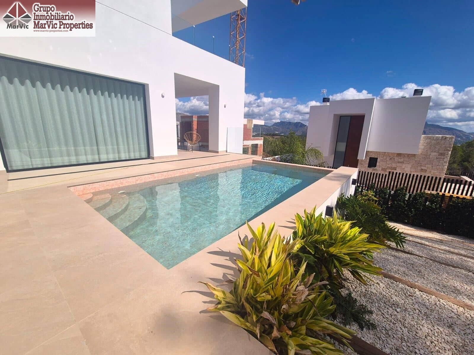 3 Zimmer Villa zu verkaufen in Polop mit Pool - 860.000 € (Ref: 9257320)