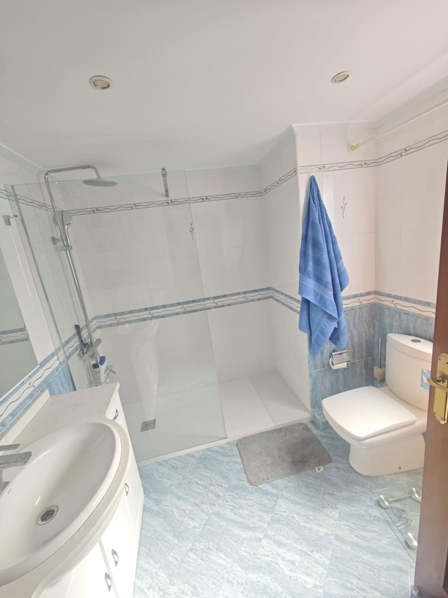 3 soverom Penthouse til salgs i Benidorm med svømmebasseng - € 365 000 (Ref: 9276361)