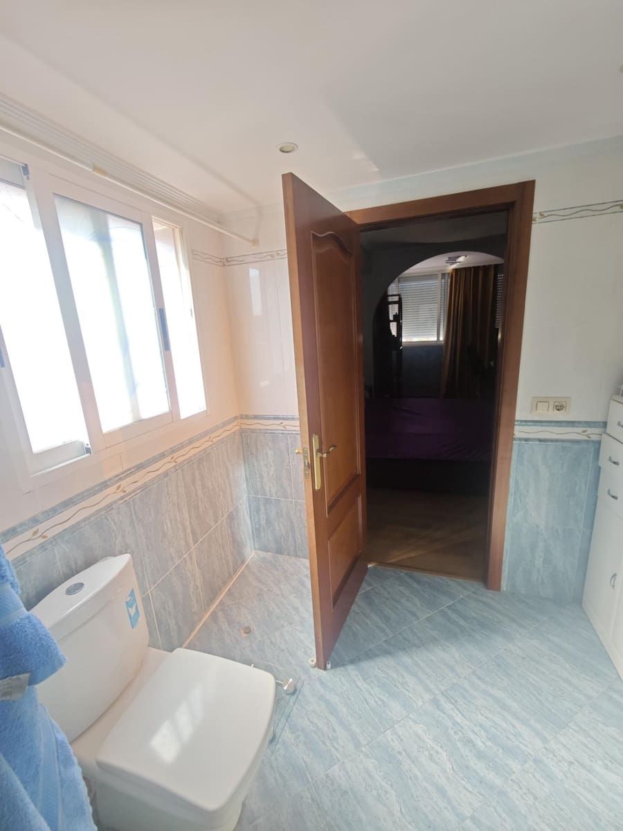 3 soverom Penthouse til salgs i Benidorm med svømmebasseng - € 365 000 (Ref: 9276361)