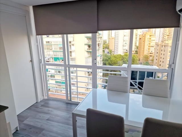 2 soveværelse Lejlighed til salg i Juzgados - Plaza de Toros, Benidorm med swimmingpool - € 131.500 (Ref: 9282234)