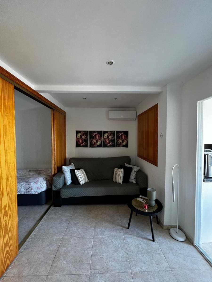 1 soveværelse Studio til salg i Benidorm med swimmingpool - € 125.000 (Ref: 9294409)