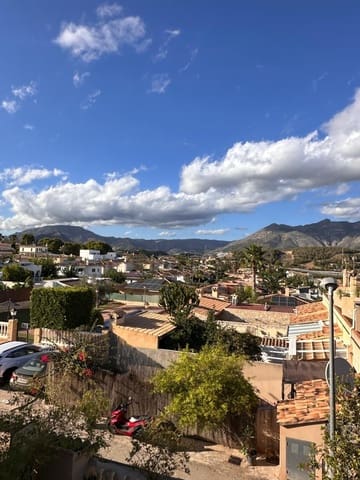 5 soveværelse Semi-Rækkehus til salg i La Nucia med swimmingpool garage - € 345.000 (Ref: 9294412)