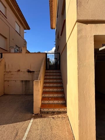 5 soveværelse Semi-Rækkehus til salg i La Nucia med swimmingpool garage - € 345.000 (Ref: 9294412)