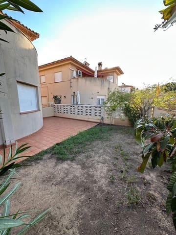 5 soveværelse Semi-Rækkehus til salg i La Nucia med swimmingpool garage - € 345.000 (Ref: 9294412)