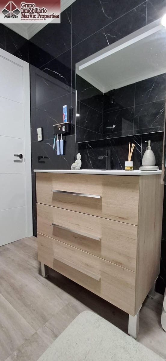 2 makuuhuone Asunto myytävänä paikassa Benidorm mukana uima-altaan - 168 000 € (Ref: 9303569)