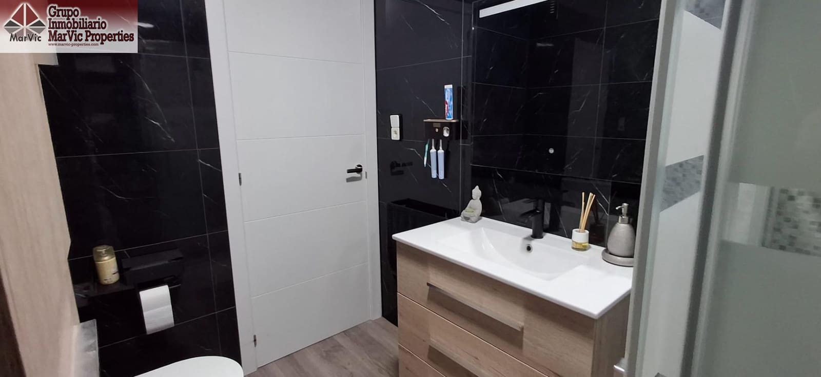 2 makuuhuone Asunto myytävänä paikassa Benidorm mukana uima-altaan - 168 000 € (Ref: 9303569)