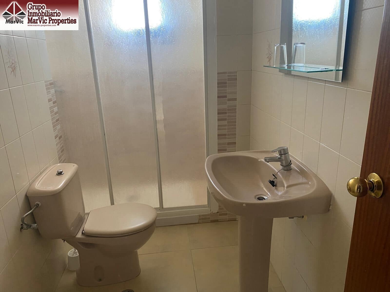 2 quarto Apartamento para venda em Benidorm com piscina - 210 000 € (Ref: 9308537)