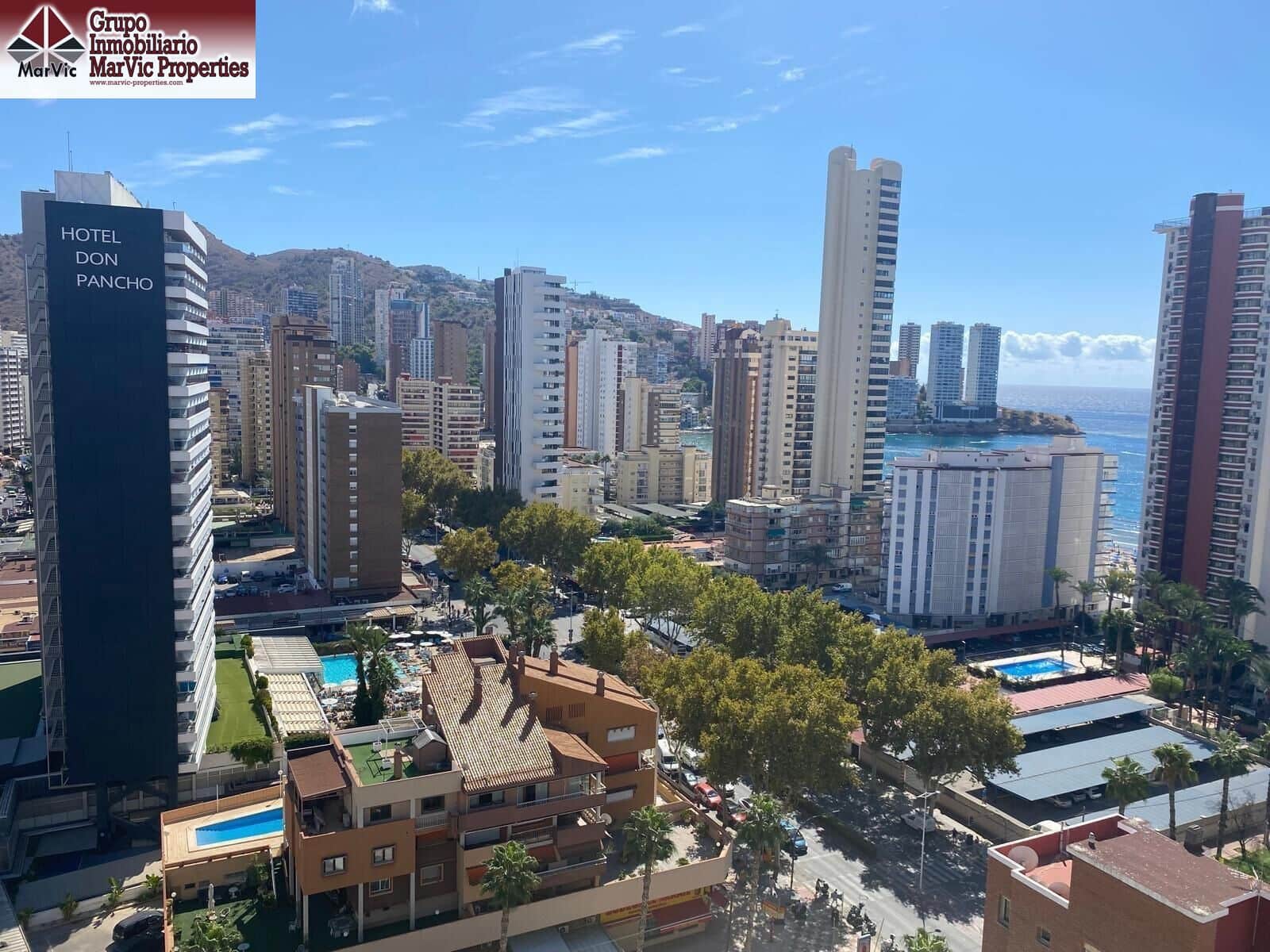 2 quarto Apartamento para venda em Benidorm com piscina - 210 000 € (Ref: 9308537)
