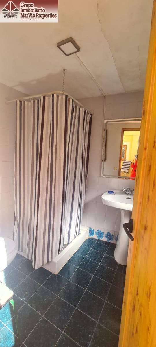 8 bedroom Villa for sale in Sella - € 425,000 (Ref: 9326485)