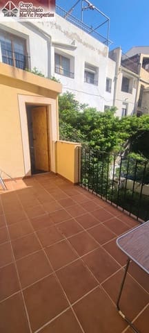 8 bedroom Villa for sale in Sella - € 425,000 (Ref: 9326485)