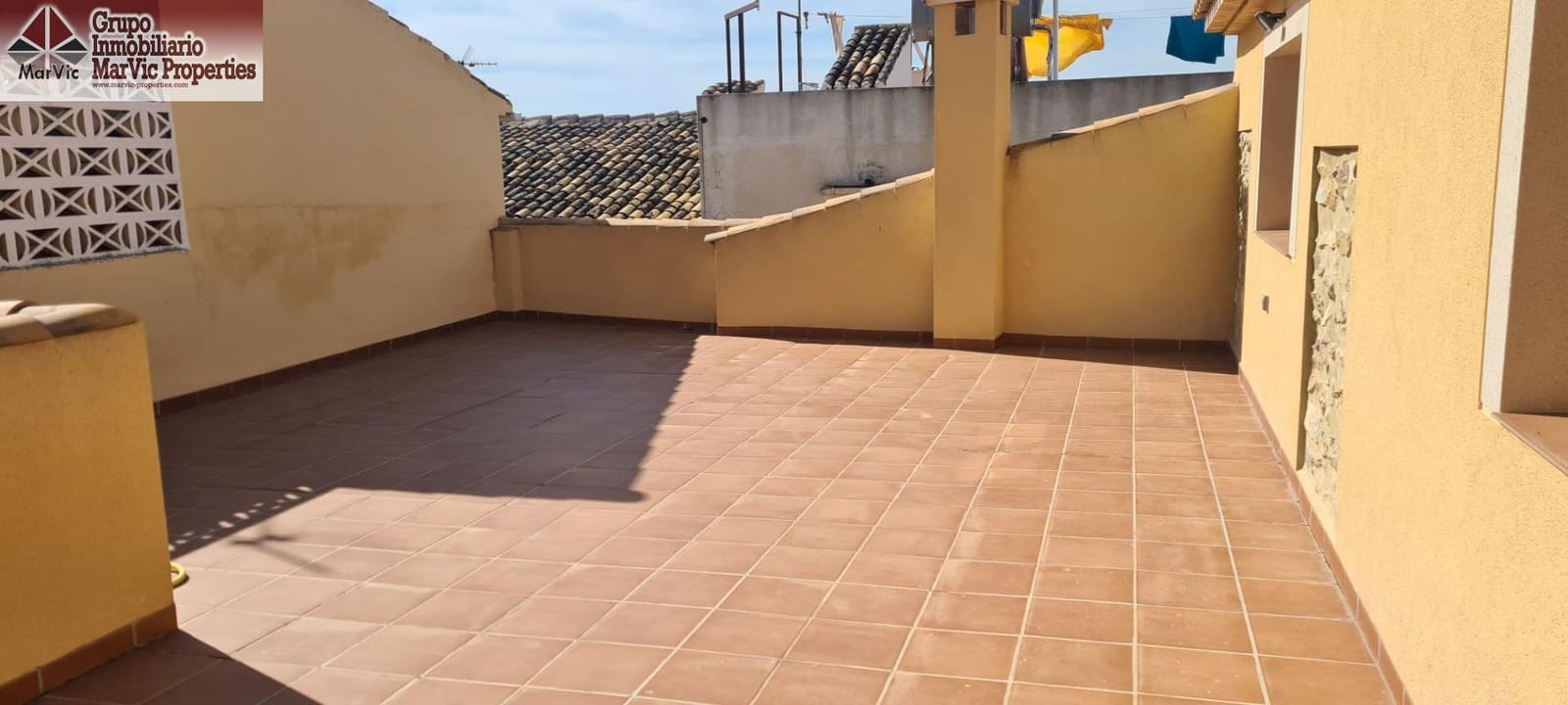 8 bedroom Villa for sale in Sella - € 425,000 (Ref: 9326485)