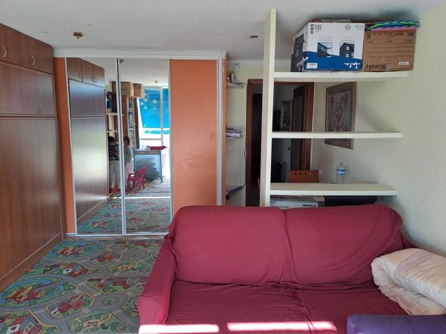 Studio til salgs i Benidorm med svømmebasseng - € 145 000 (Ref: 9344798)