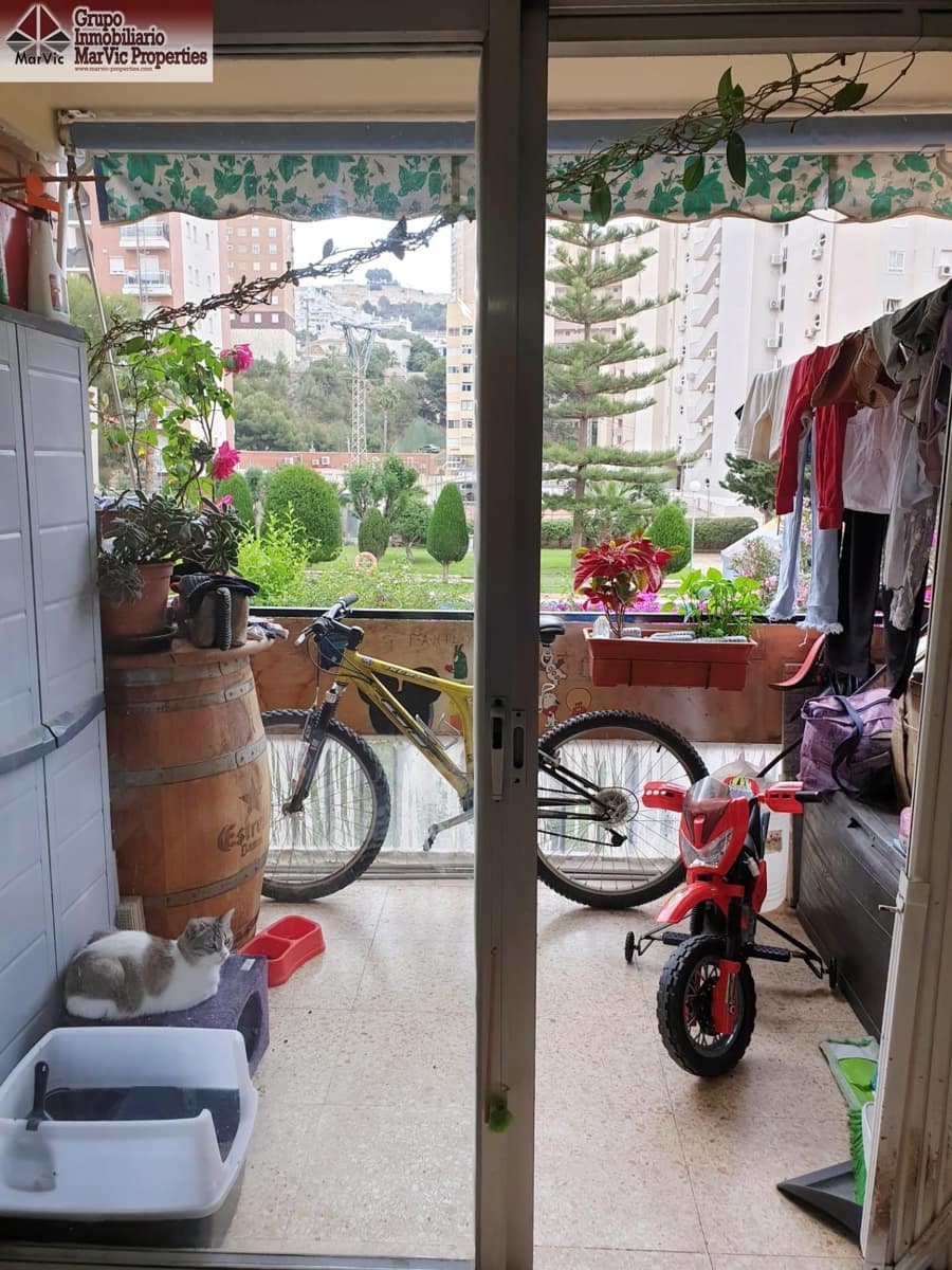 2 bedroom Apartment for sale in Benidorm with pool - € 190,000 (Ref: 9355871)