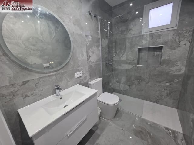 2 soveværelse Lejlighed til salg i Juzgados - Plaza de Toros, Benidorm med swimmingpool - € 179.000 (Ref: 9355872)