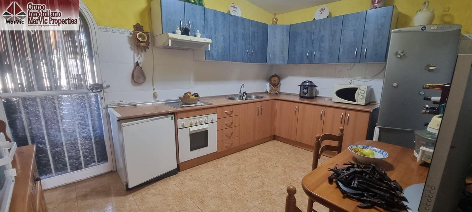 4 bedroom Villa for sale in Alfaz del Pi / L'Alfas del Pi - € 365,000 (Ref: 9374139)