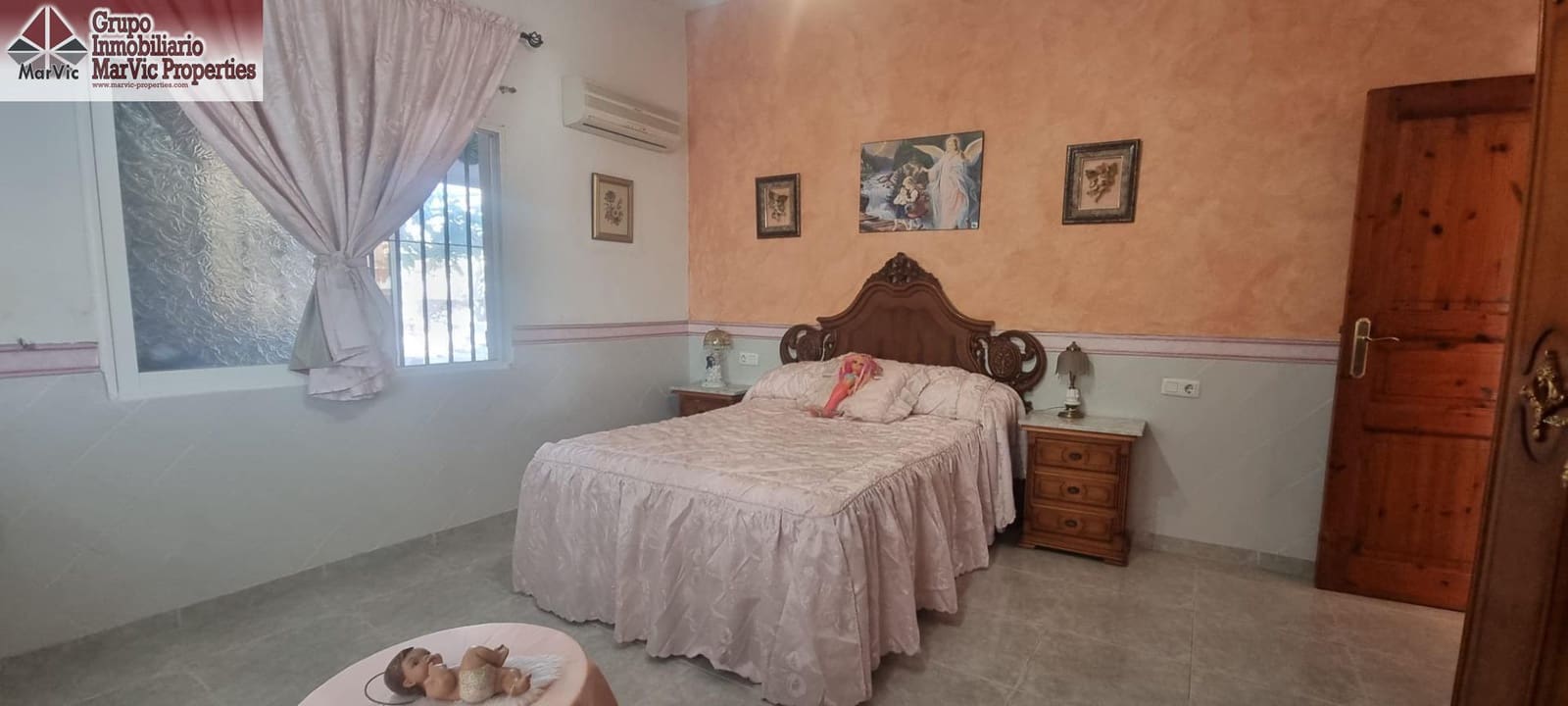 4 bedroom Villa for sale in Alfaz del Pi / L'Alfas del Pi - € 365,000 (Ref: 9374139)