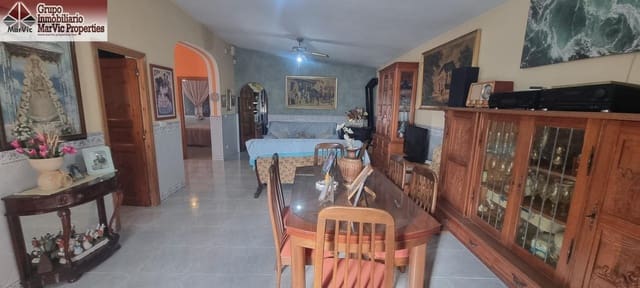 4 bedroom Villa for sale in Alfaz del Pi / L'Alfàs del Pi - € 365,000 (Ref: 9374139)