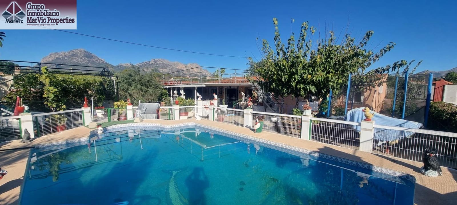 4 bedroom Villa for sale in Alfaz del Pi / L'Alfas del Pi - € 365,000 (Ref: 9374139)
