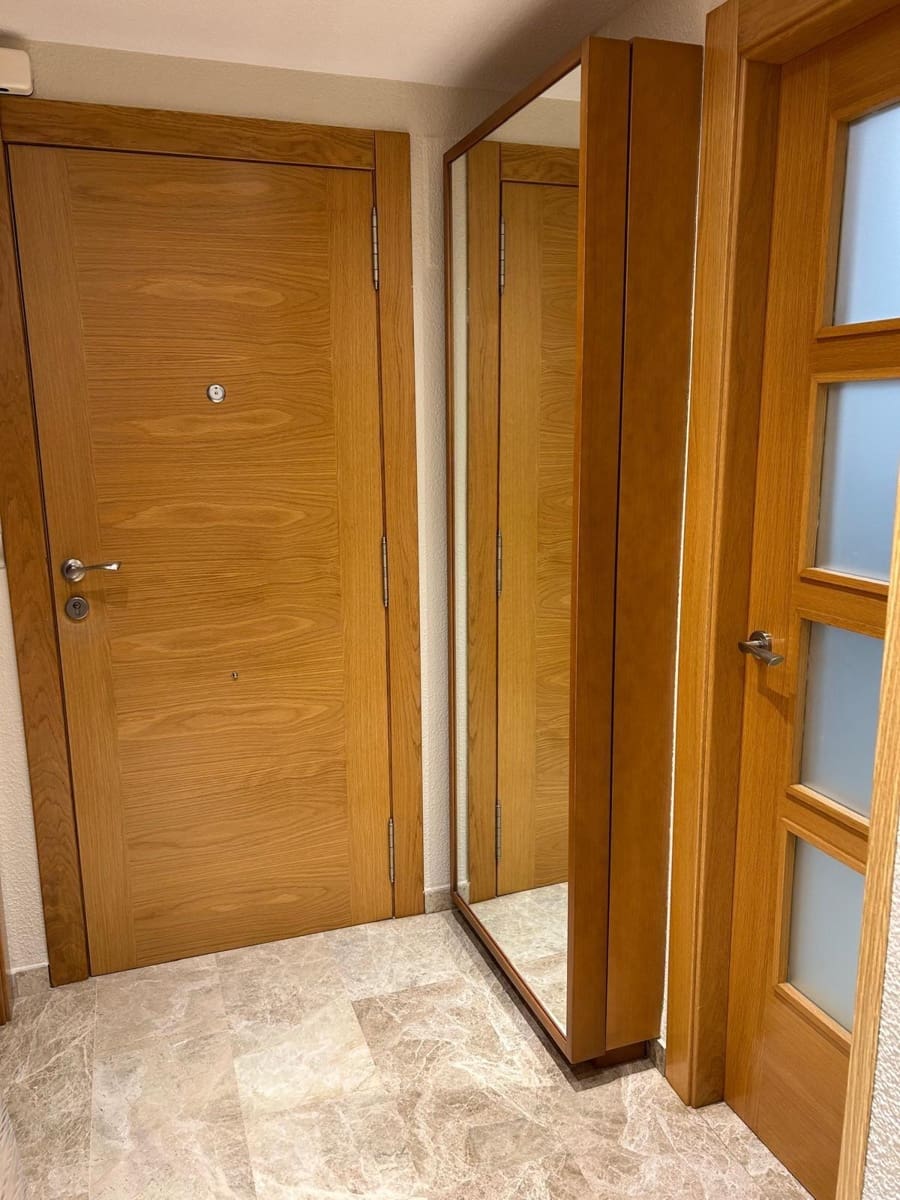 3 makuuhuone Asunto myytävänä paikassa Benidorm mukana uima-altaan - 320 000 € (Ref: 9379052)