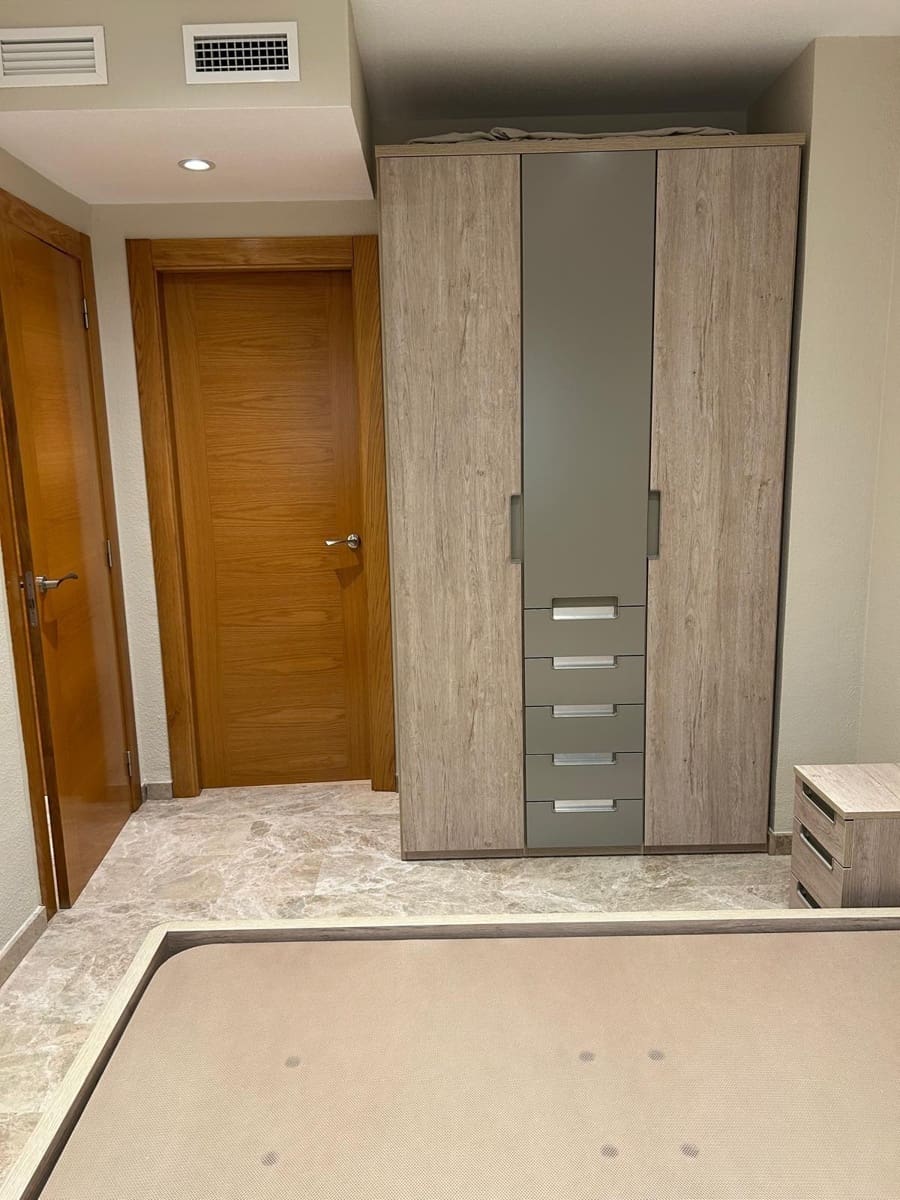 3 makuuhuone Asunto myytävänä paikassa Benidorm mukana uima-altaan - 320 000 € (Ref: 9379052)