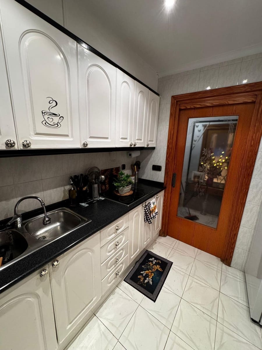 2 soveværelse Lejlighed til salg i Benidorm - € 183.500 (Ref: 9387952)